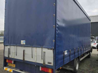 Truck MAN LE 8. 140 vrachtwagen