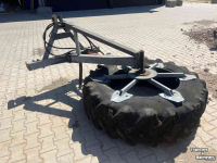 Feed sweeper wheel  Aandrukband