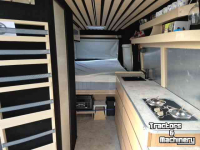 Truck Mercedes Benz Sprinter buscamper