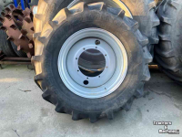 Wheels, Tyres, Rims & Dual spacers Trelleborg 650/65R38 100% + 540/65R28 100% TM 800