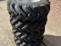 Wheels, Tyres, Rims & Dual spacers  4 Banden 10.0/75/15.3