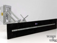 Manure scraper Qmac Modulo rubber manure scrapers 2700mm hook up Zettelmeyer
