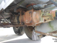 Slurry tank Kaweco 4200 liter mesttank giertank verdringerpomp wormpomp pomptankwagen