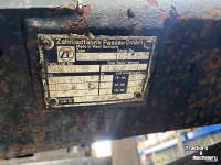 Used parts for tractors Case-IH ZF APL345 vooras van een 956XL