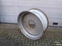 Wheels, Tyres, Rims & Dual spacers  18x42 velg