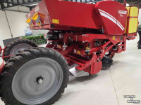 Potato planter Grimme GB430 type 2 | snarenbed pootmachine