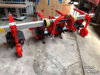 Rotary Hiller Kramer MINOS AGRI 4 rij rijenfrees met aanaarders