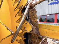 Cornhead New Holland 60BFIE 8-Rij Maisbek