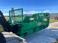Straw spreader for boxes Spread-a-Bale Maxi stroverdeler