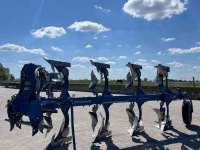 Ploughs Overum CX4100F