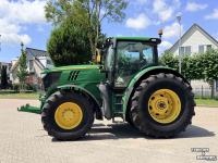 Tractor John Deere 6210R. 6.210R
