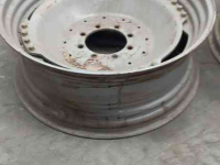 Wheels, Tyres, Rims & Dual spacers Case DW 15x38