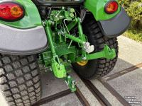 Horticultural Tractors John Deere 3046R Compact Tarctor