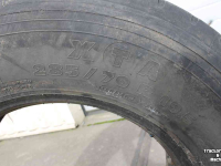 Wheels, Tyres, Rims & Dual spacers Michelin 285/70R19.5 XTA truckband aanhangerband trailerband