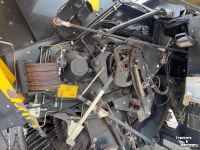 Balers New Holland BB 950A balenpers pakkenpers vierkante pers