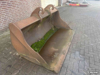 Excavator buckets  Slotenbak CW30