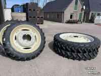 Wheels, Tyres, Rims & Dual spacers BKT 300/95 R52 270/95 R38