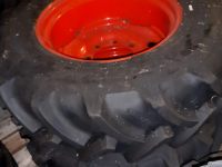 Wheels, Tyres, Rims & Dual spacers Good Year 340/85x24