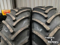 Wheels, Tyres, Rims & Dual spacers Mitas 650/65R42 Mitas SST Zwarte Achterwielen set Valtra