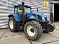 Tractor New Holland TVT135