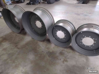 Wheels, Tyres, Rims & Dual spacers Titan 16X30 + 20X42 10 gaats 7250TTV