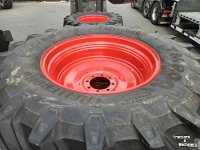 Wheels, Tyres, Rims & Dual spacers Trelleborg 650/65R38 en 540/65R28